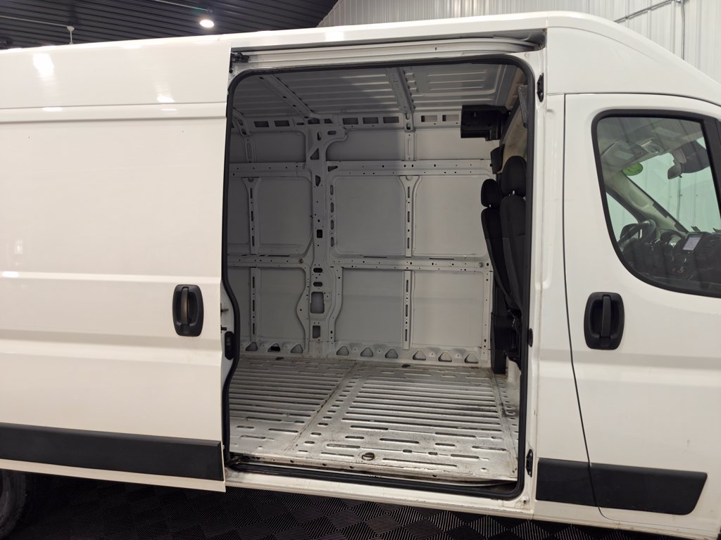 Used 2023 RAM ProMaster 2500 FWD image 18