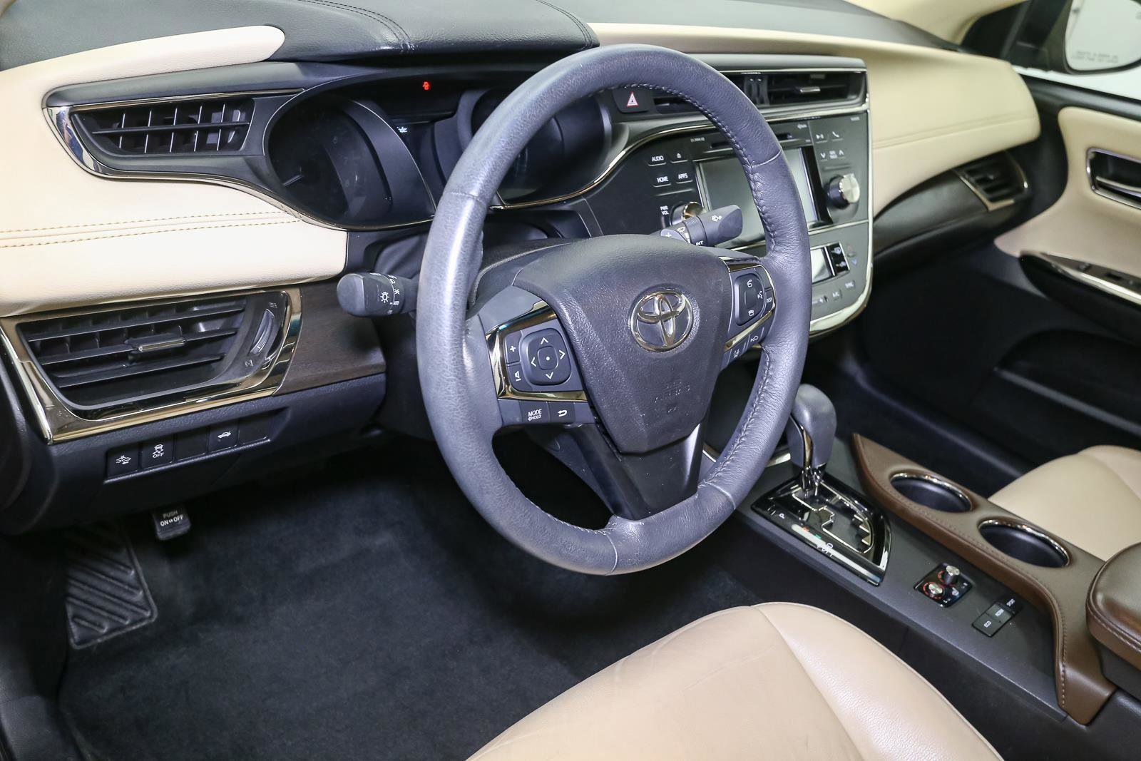 Used 2017 Toyota Avalon XLE w/ Carpet Mat Package image 23