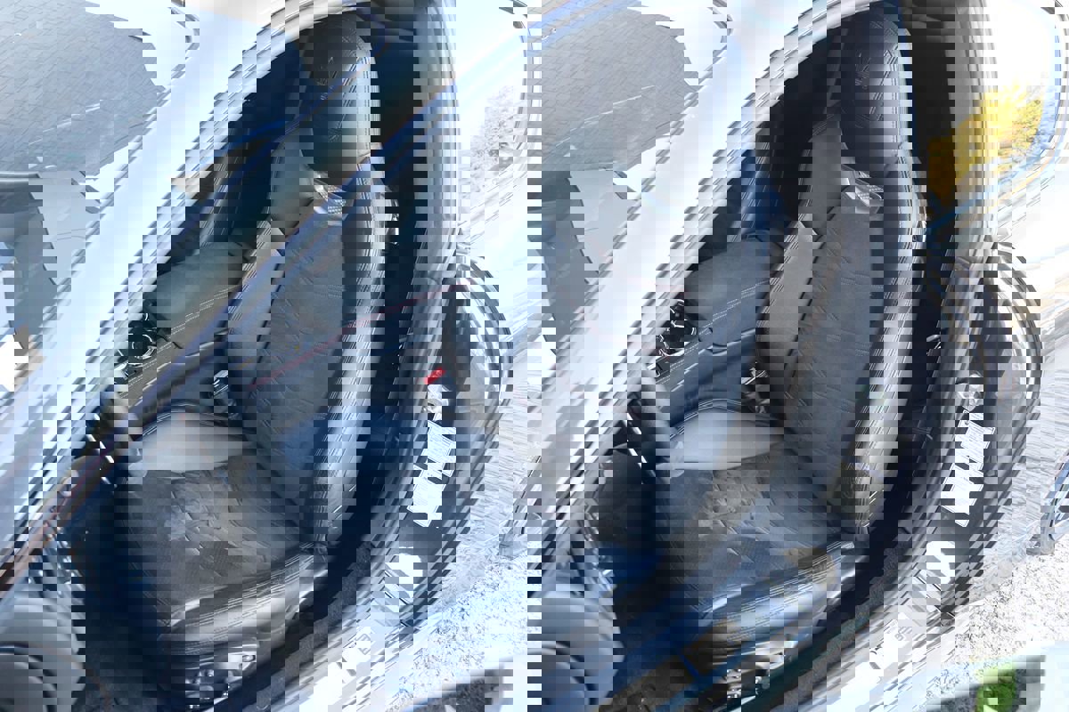 Used 2017 Maserati GranTurismo Sport image 29