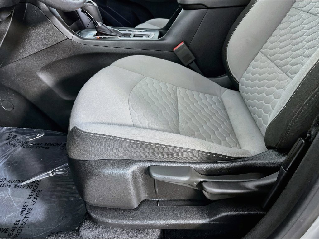 Used 2019 Chevrolet Equinox LS FWD image 24