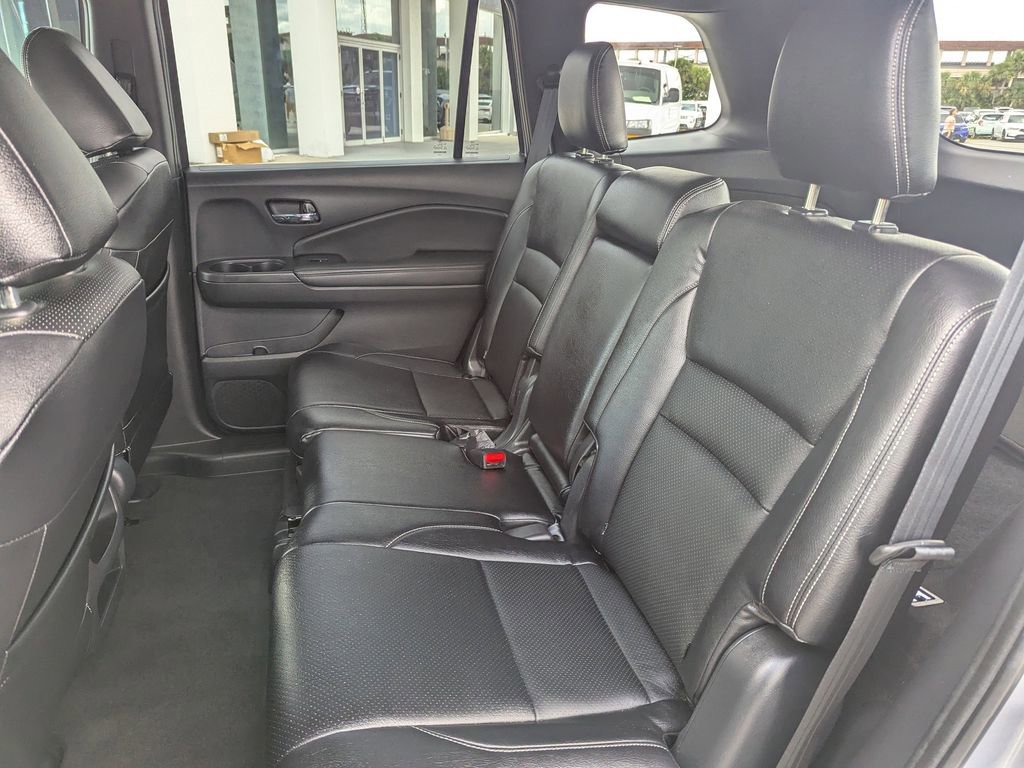 Used 2019 Honda Passport Sport image 14