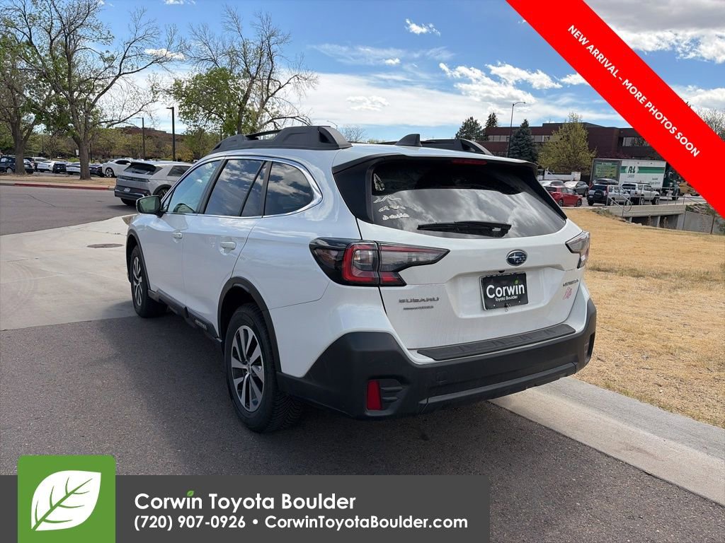 Used 2021 Subaru Outback Premium image 5