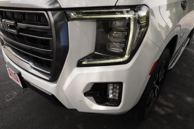 Used 2021 GMC Yukon XL AT4 AWD/4WD image 27