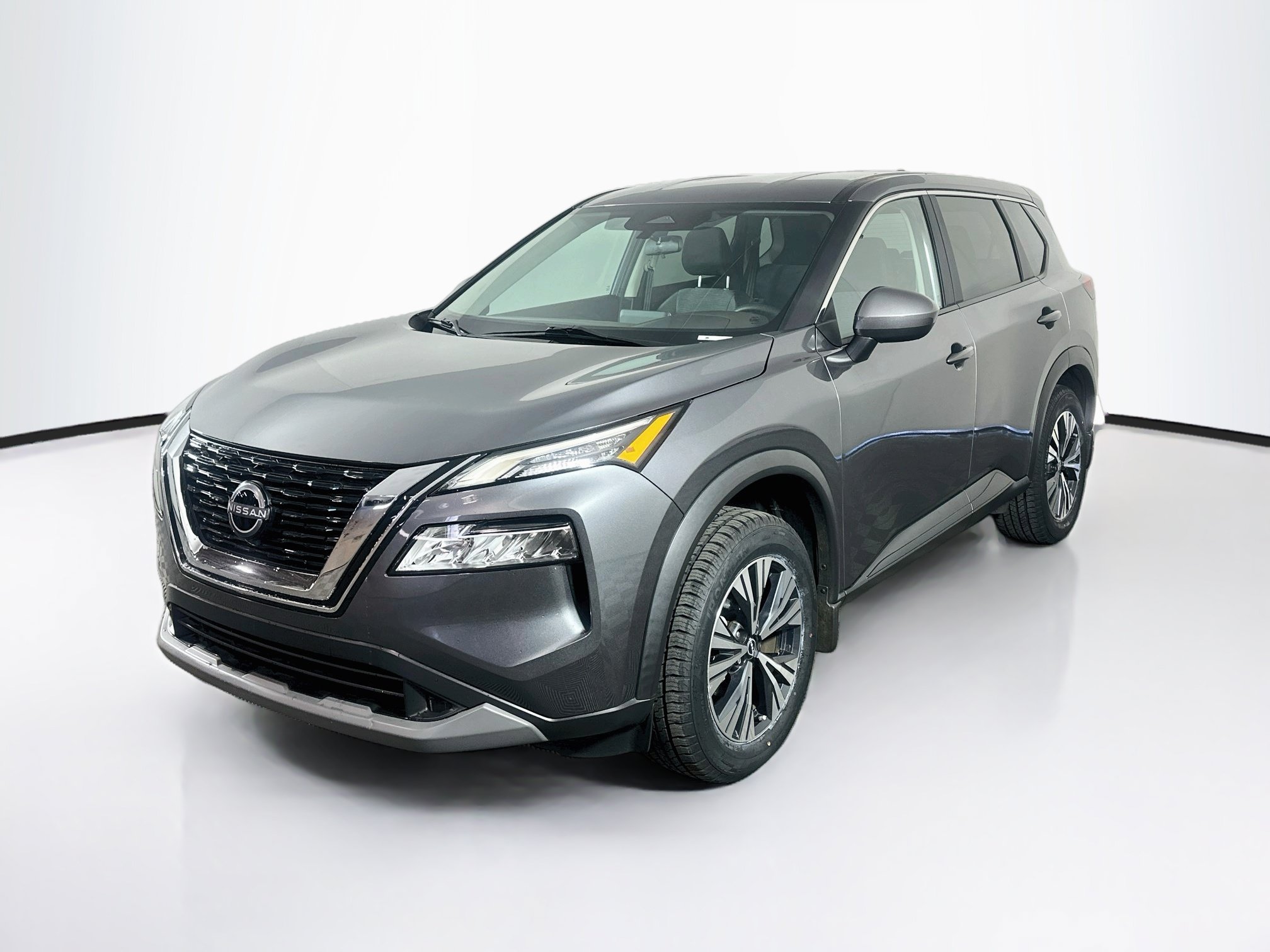 Used 2023 Nissan Rogue SV FWD image 3