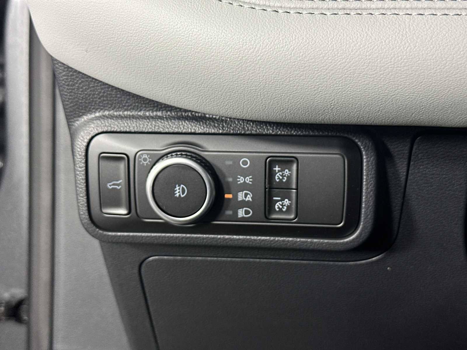 New 2026 Ford Explorer Platinum w/ LUX Leather Package AWD/4WD image 26