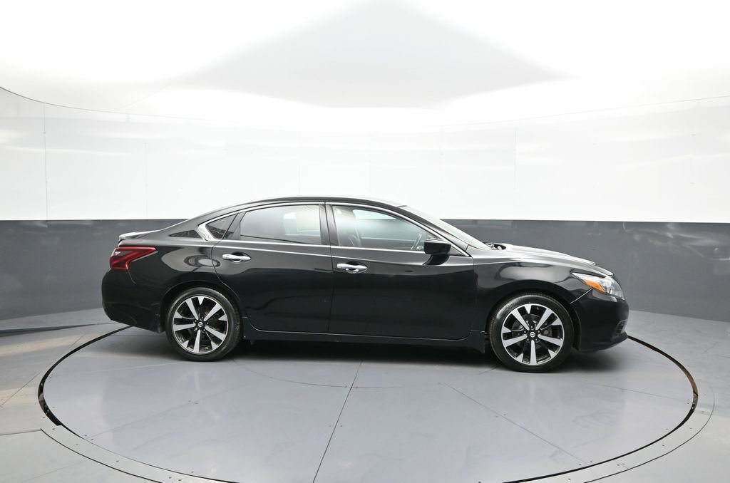 Used 2018 Nissan Altima 2.5 SR FWD image 5