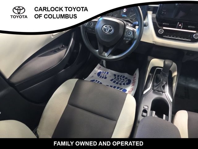 Used 2025 Toyota Corolla LE FWD image 18