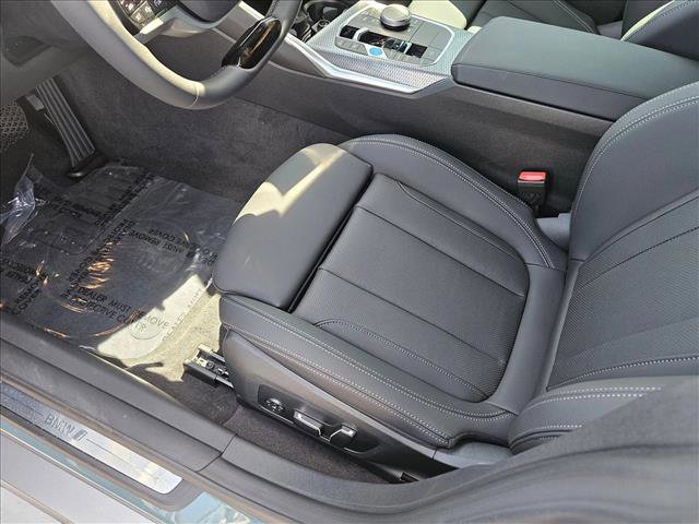 New 2026 BMW i4 eDrive40 w/ Driving Assistance Package RWD video 4