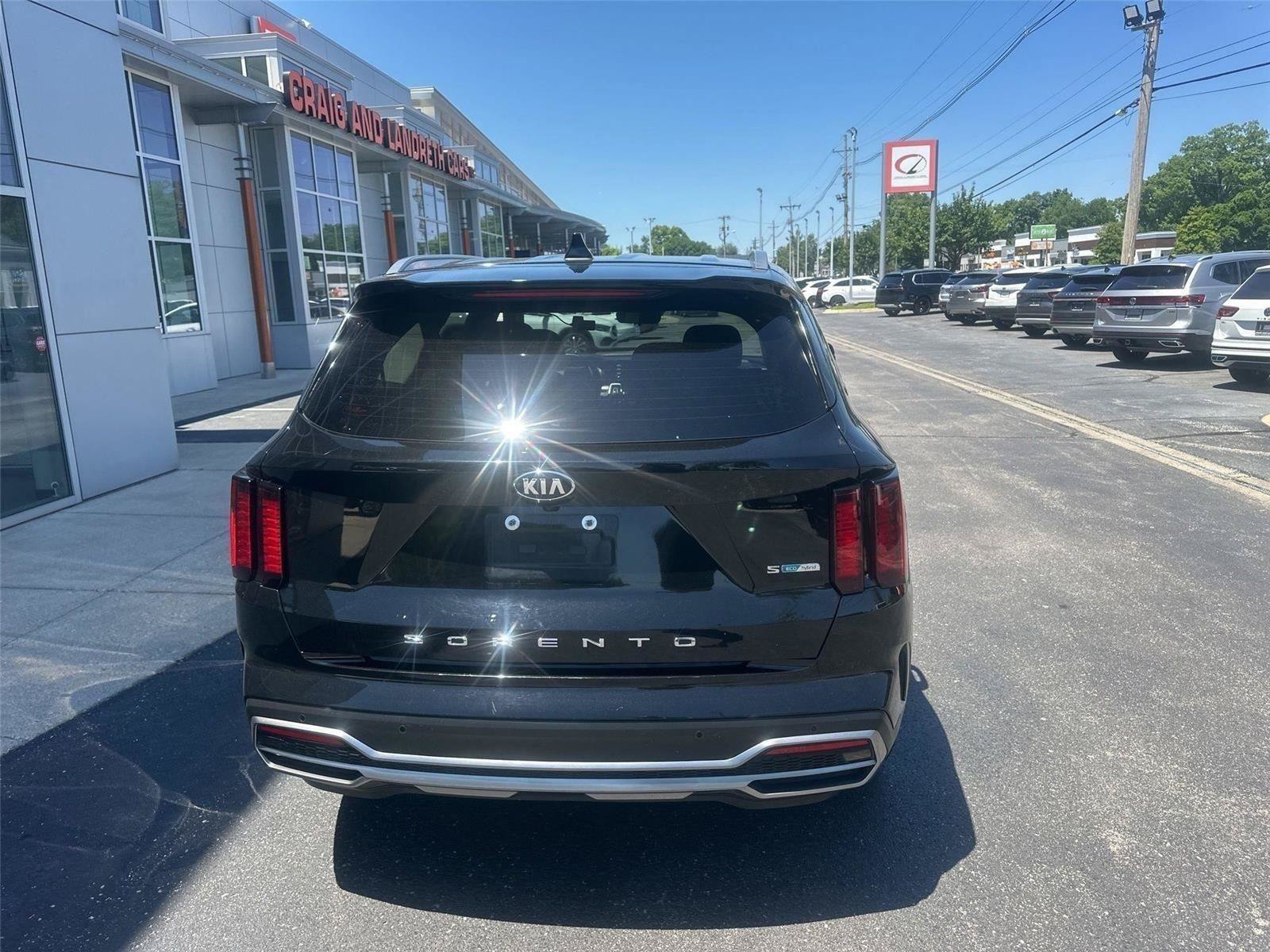 Used 2021 Kia Sorento S FWD image 4