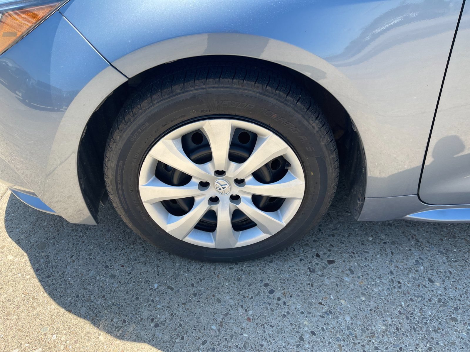 Used 2024 Toyota Corolla LE FWD image 7