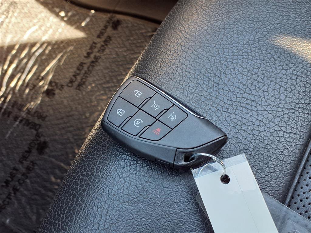 Used 2022 GMC Yukon XL Denali w/ Denali Premium Package image 17