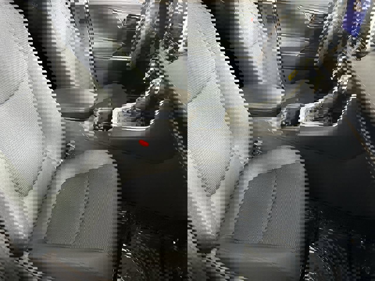 Used 2025 Toyota RAV4 LE image 25