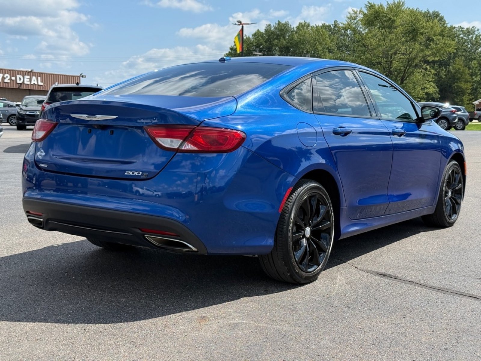 Used 2015 Chrysler 200 S w/ Comfort Group AWD/4WD image 8