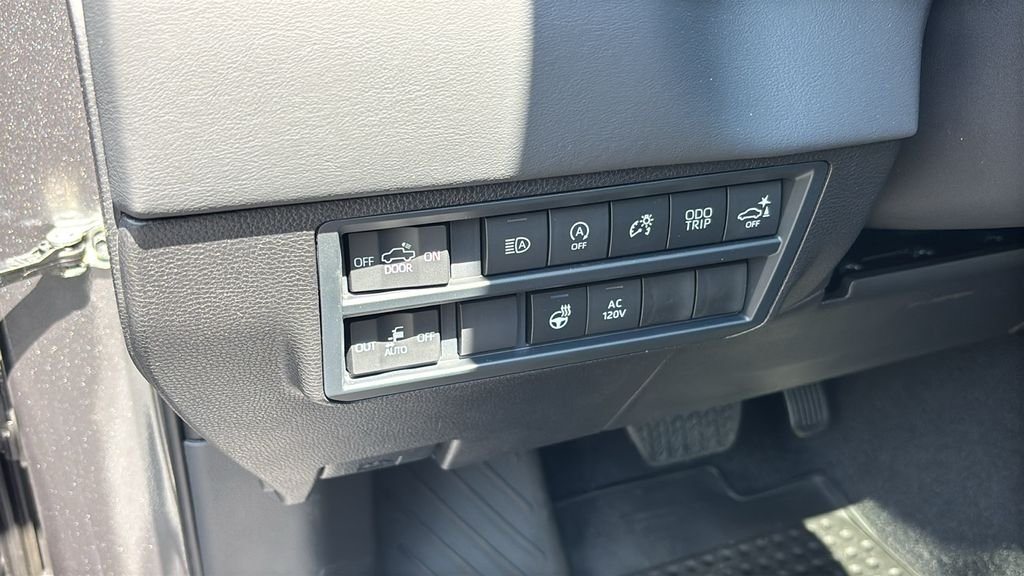 New 2026 Toyota Tundra Platinum AWD/4WD image 15