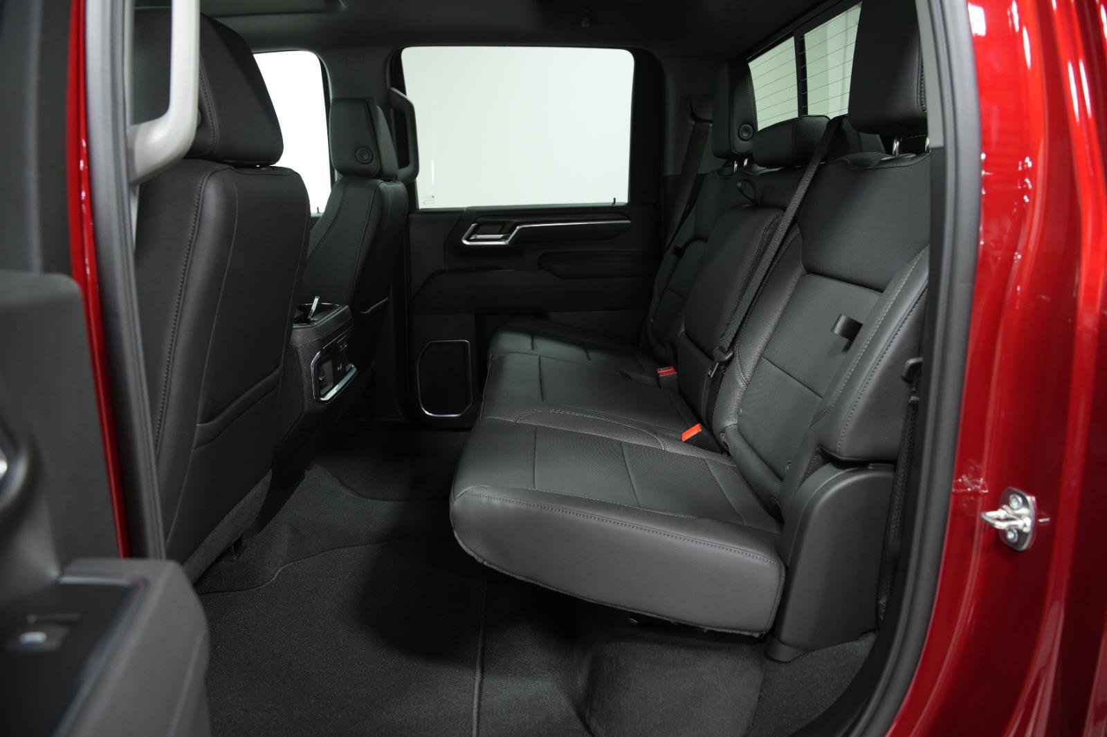 New 2026 GMC Sierra 2500 SLT w/ SLT Convenience Package image 20