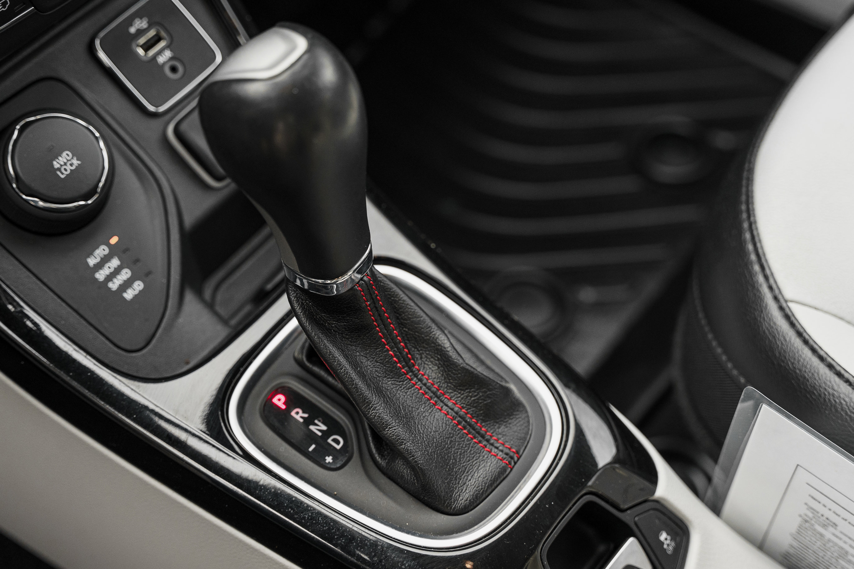 Used 2018 Jeep Compass Limited w/ Trailer Tow Group image 9