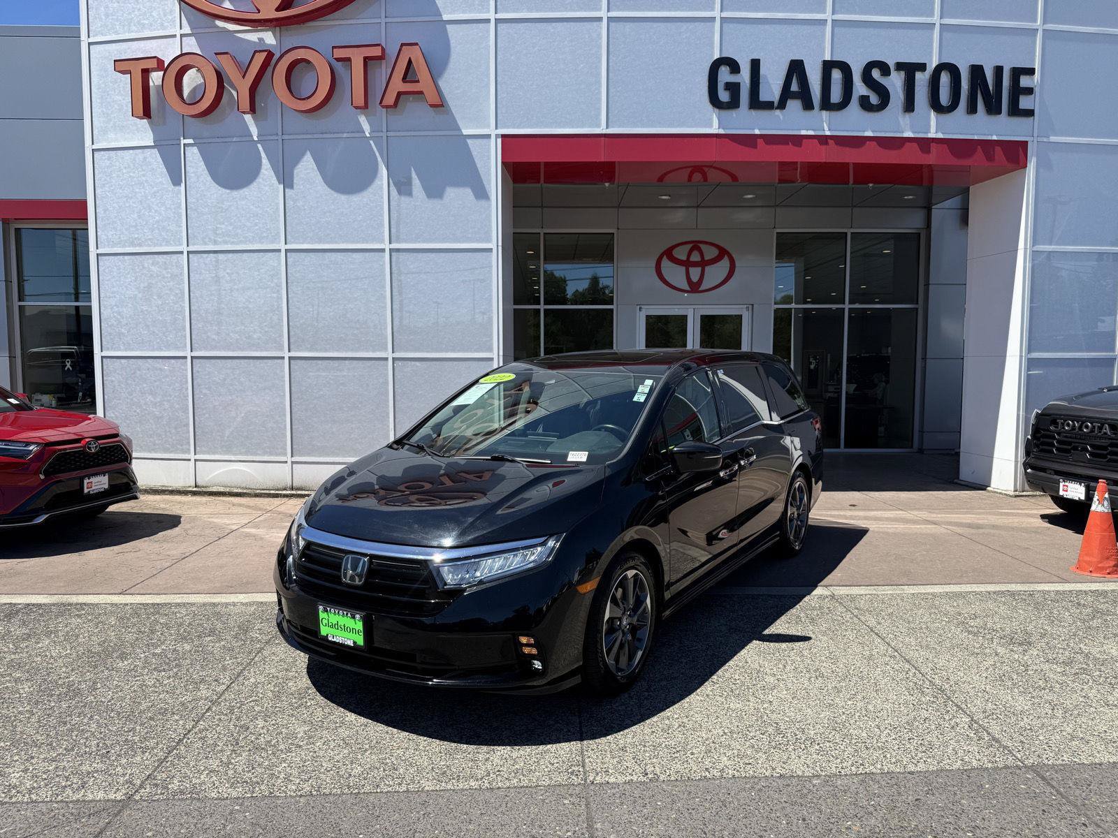 Used 2022 Honda Odyssey Elite image 1