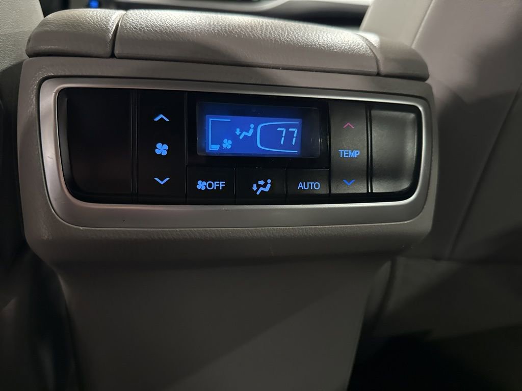 Used 2017 Toyota Highlander XLE image 49