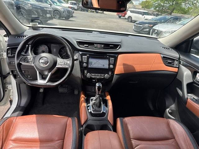 Used 2017 Nissan Rogue SL w/ SL Premium Package AWD/4WD image 19