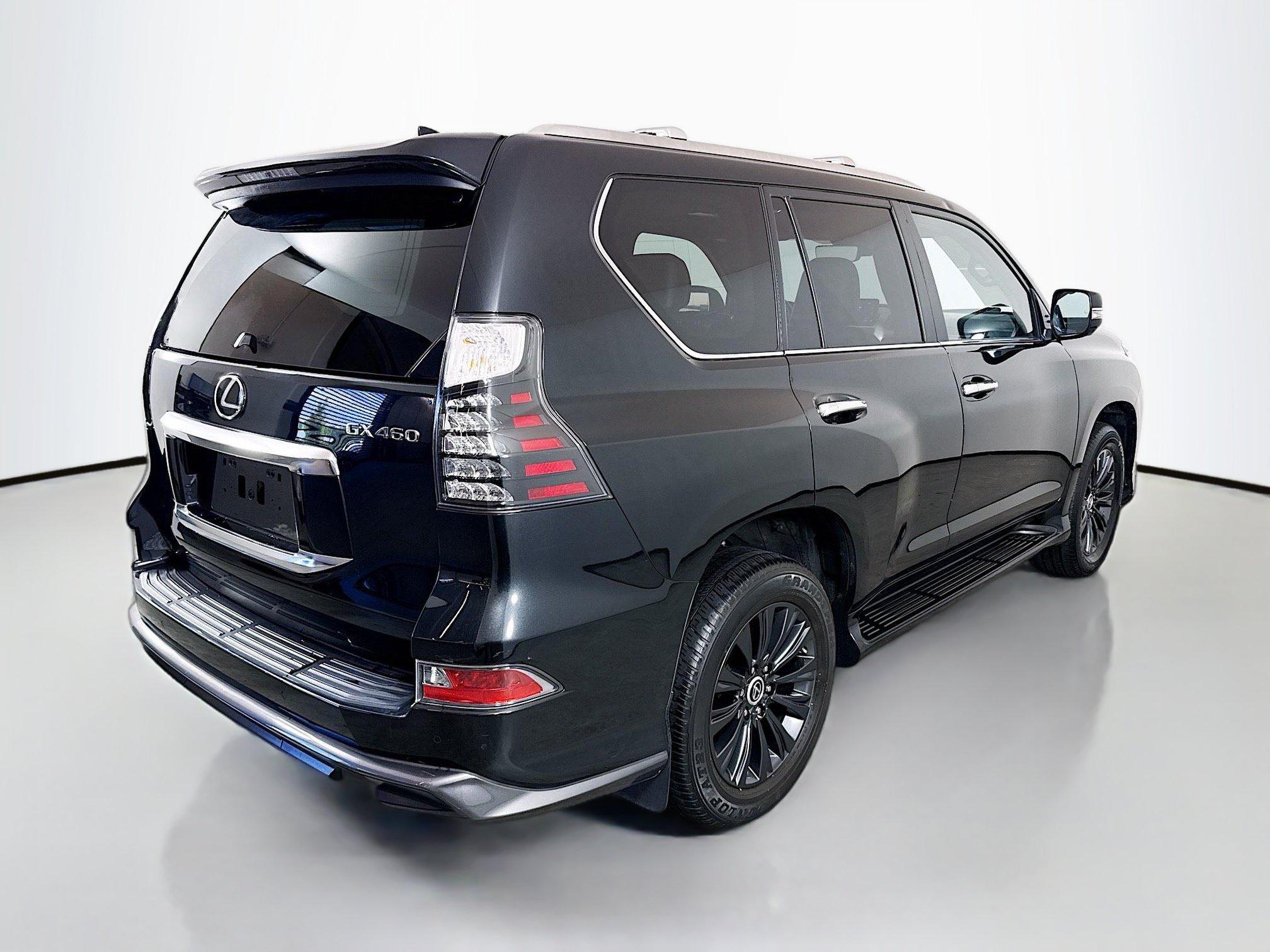 Used 2023 Lexus GX 460 Luxury w/ Sport Design Package AWD/4WD image 7