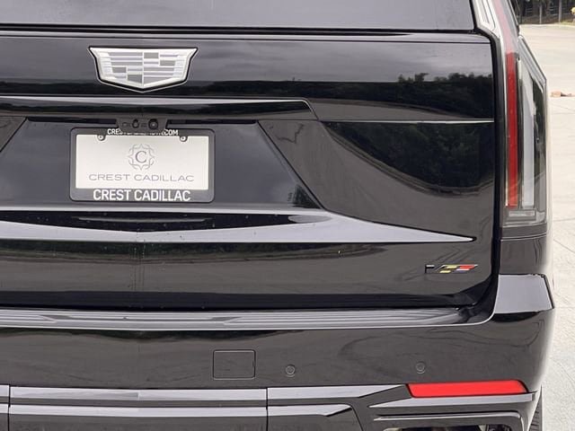 New 2026 Cadillac Escalade V w/ LPO, ONYX Package AWD/4WD image 5