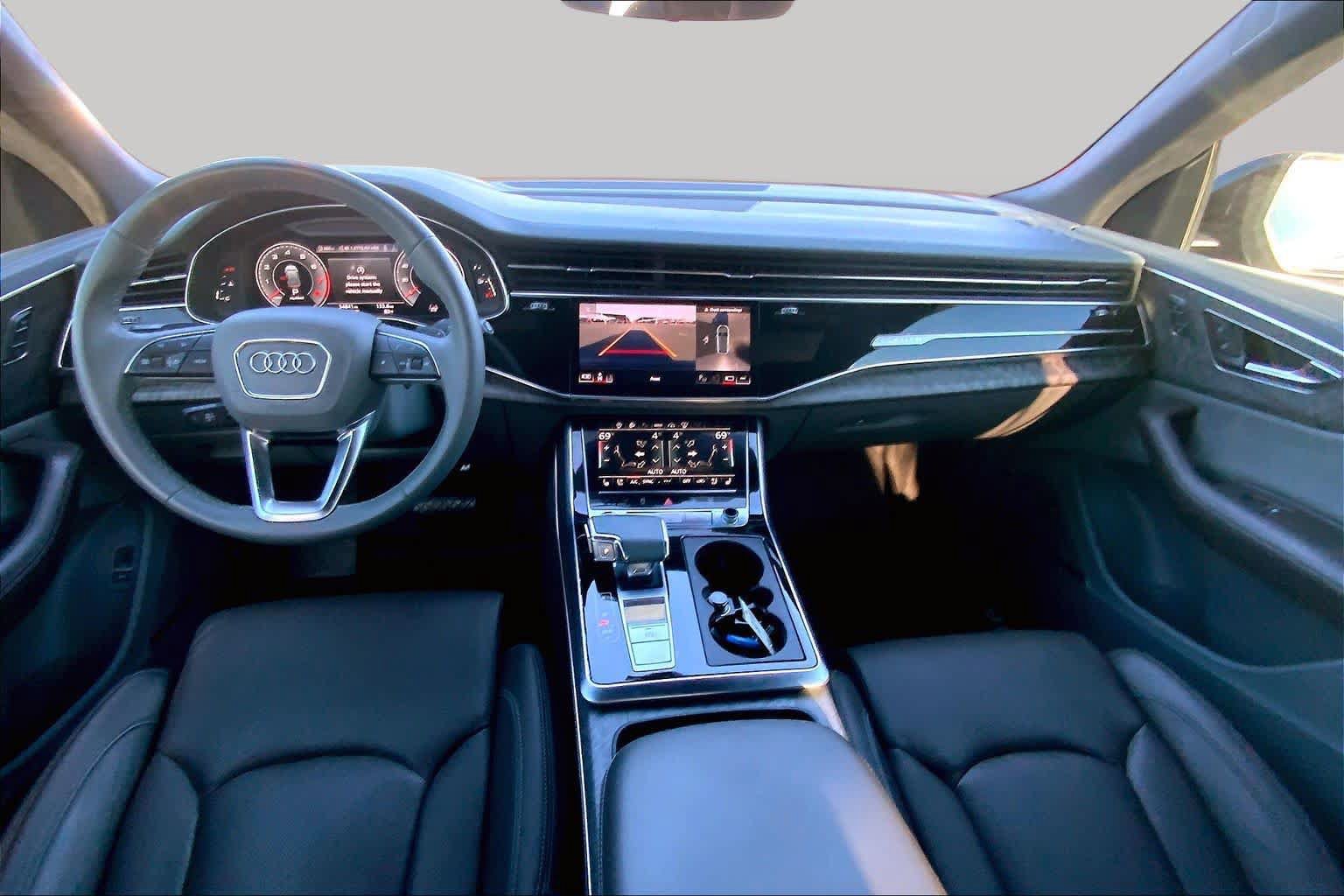 Used 2023 Audi Q8 Prestige w/ Prestige Package AWD/4WD image 16