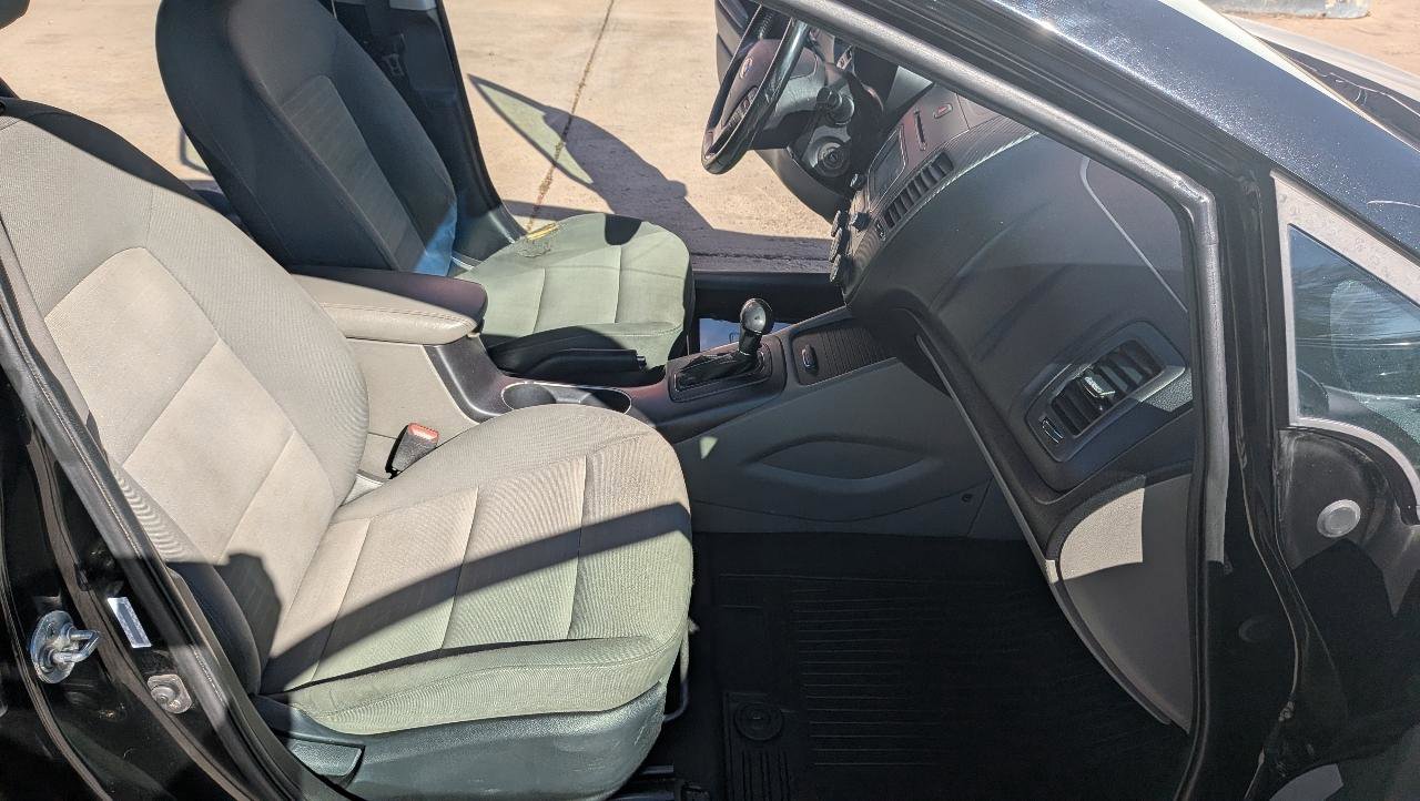 Used 2015 Kia Forte EX w/ UVO Package W/17" Alloys image 14