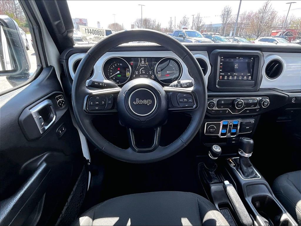 Used 2023 Jeep Wrangler Unlimited AWD/4WD image 17