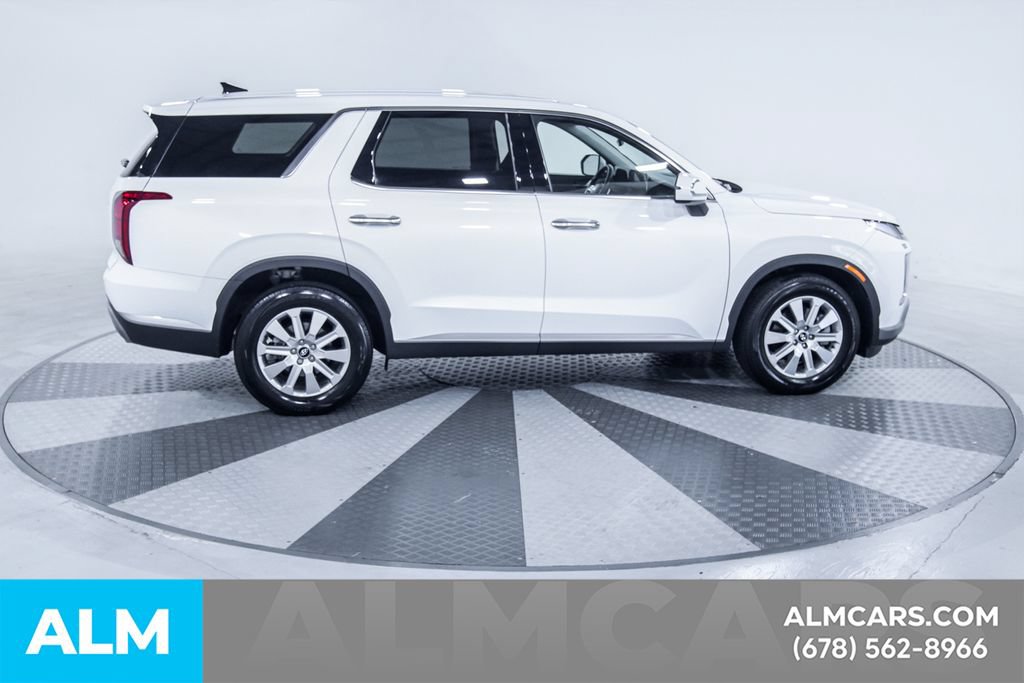 Used 2025 Hyundai Palisade SE FWD image 11