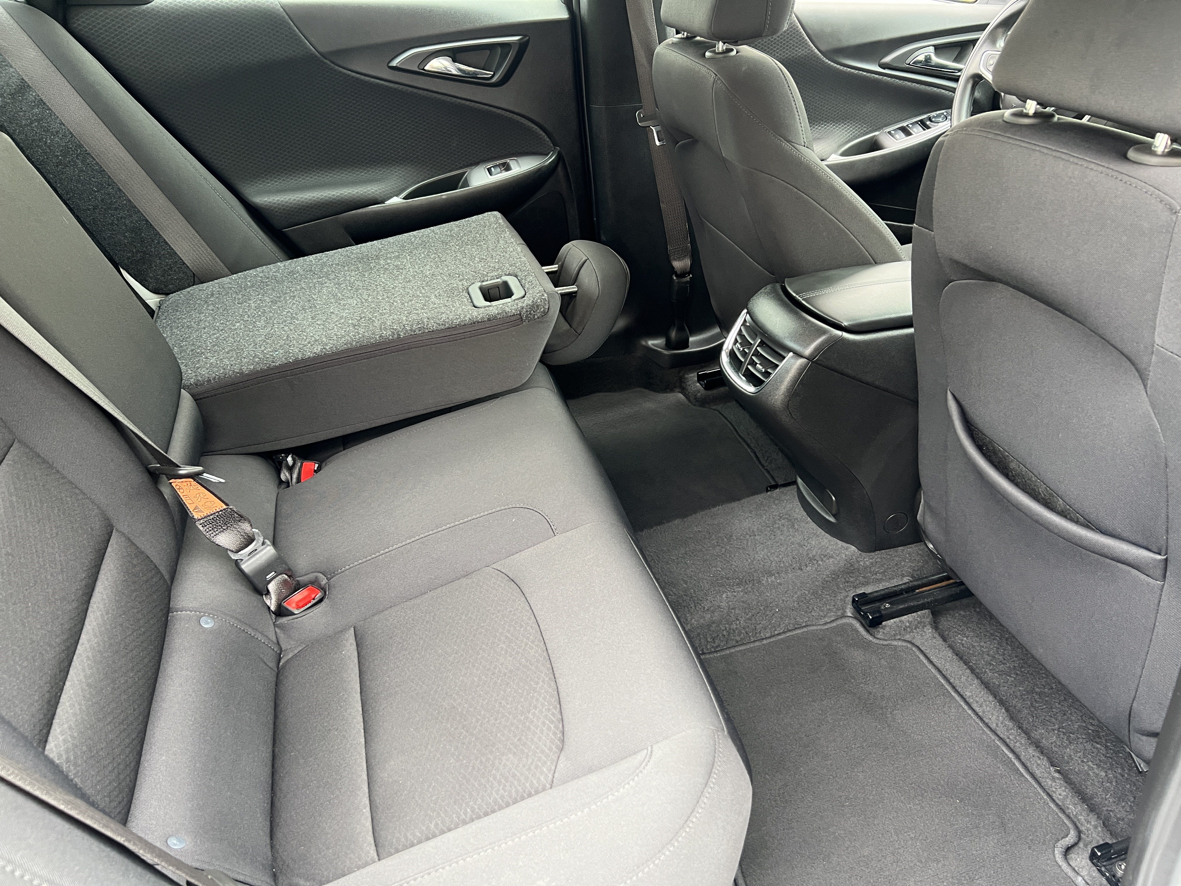Used 2025 Chevrolet Malibu LT FWD image 20