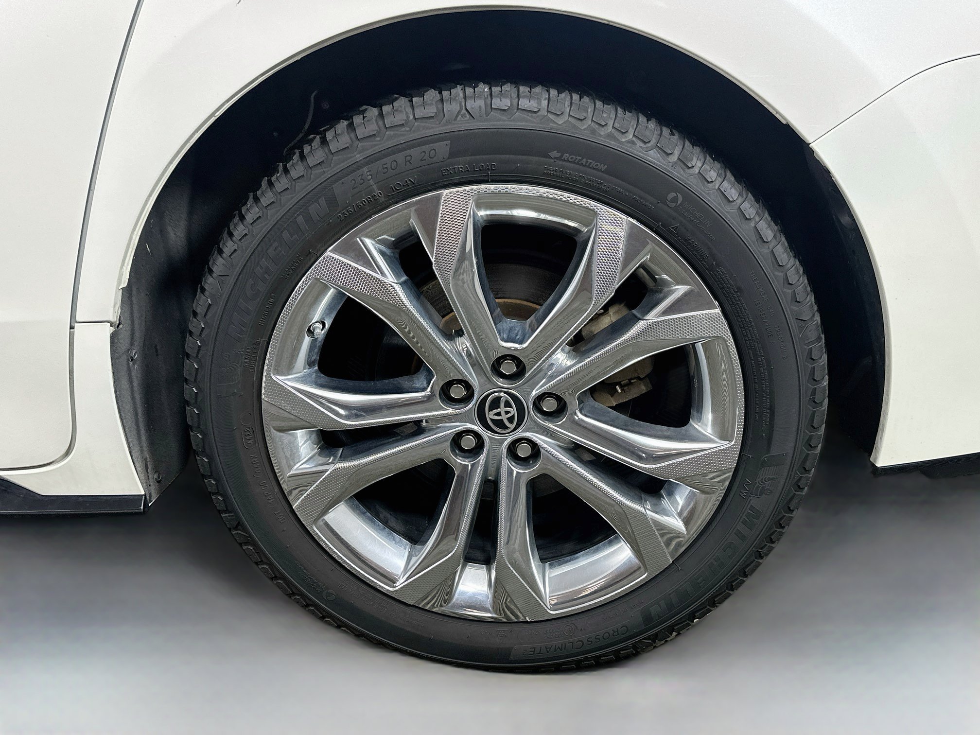 Used 2021 Toyota Sienna Platinum FWD image 33