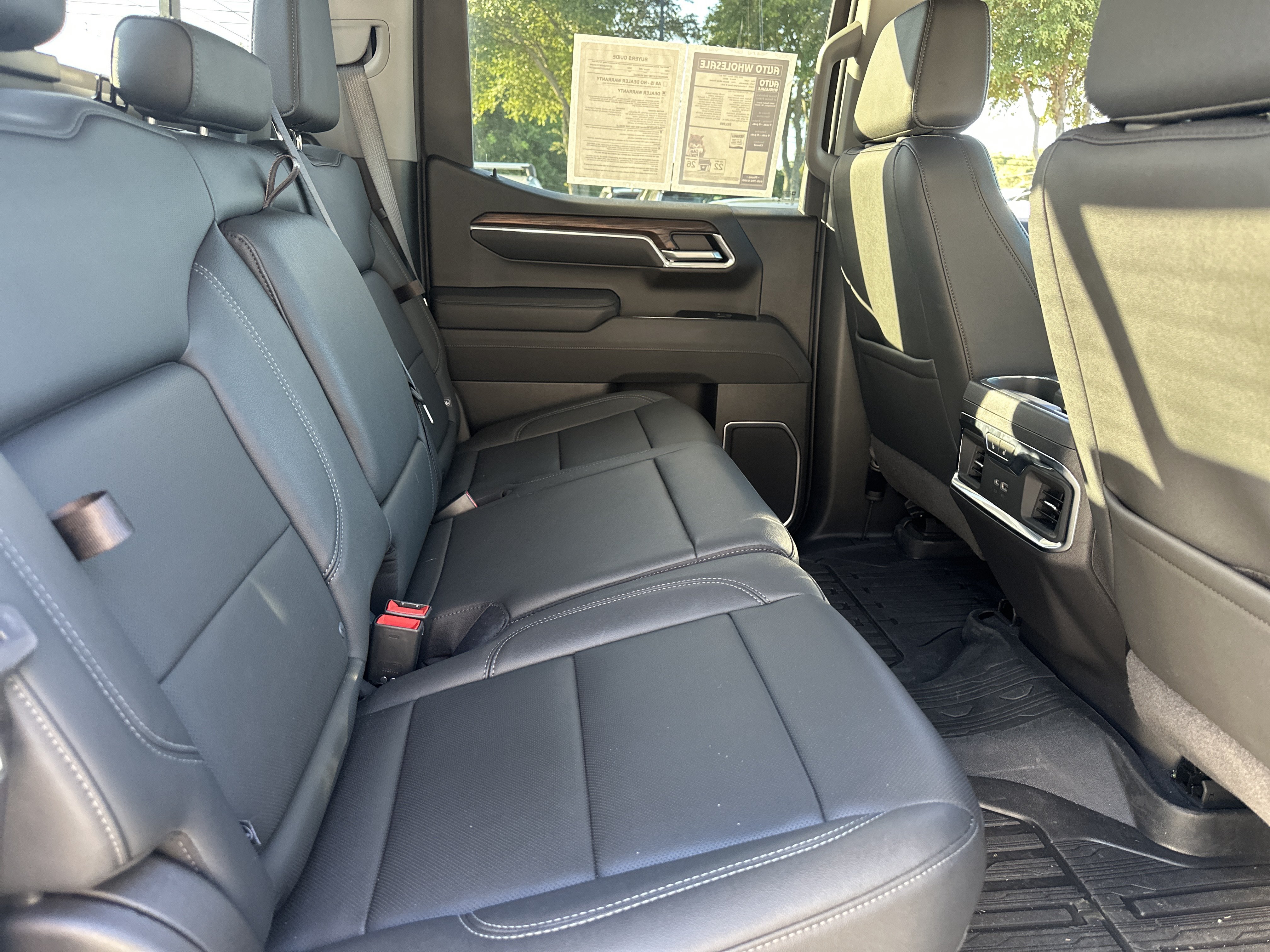 Used 2026 GMC Sierra 1500 SLT w/ SLT Premium Plus Package AWD/4WD image 6