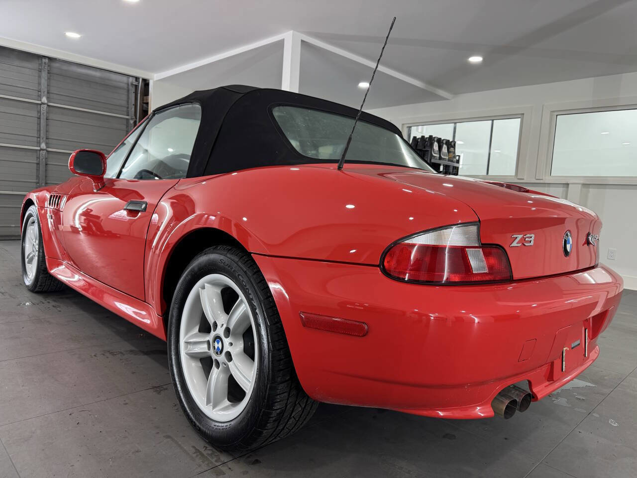 Used 2002 BMW Z3 2.5i image 4
