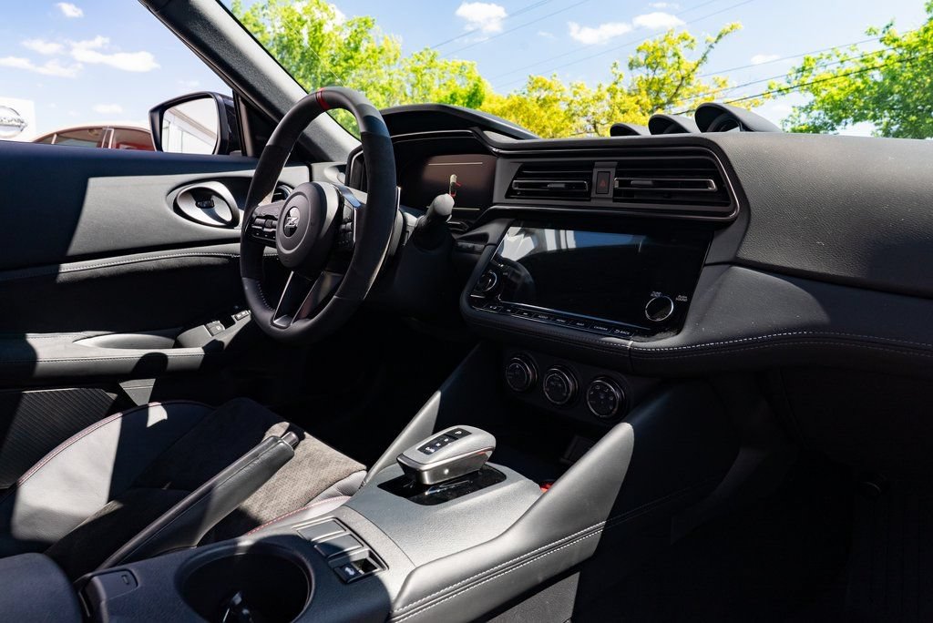 New 2024 Nissan Z NISMO w/ Floor Mat Package RWD image 8