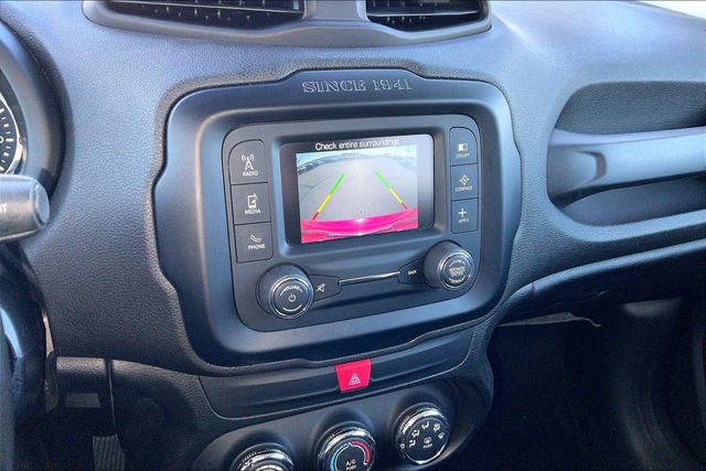 Used 2016 Jeep Renegade Trailhawk AWD/4WD image 23