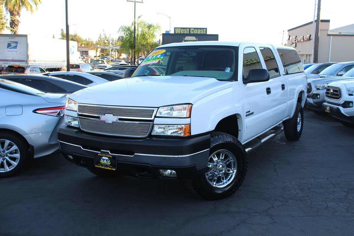 Used 2007 Chevrolet Silverado 2500 LT w/ Heavy-Duty Power Package AWD/4WD image 46