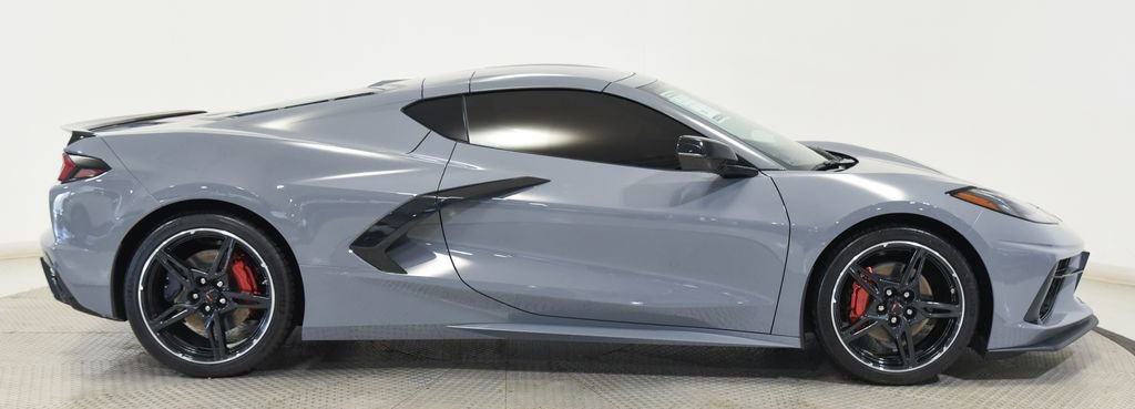 Used 2025 Chevrolet Corvette Stingray Coupe w/ Battery Protection Package RWD image 12