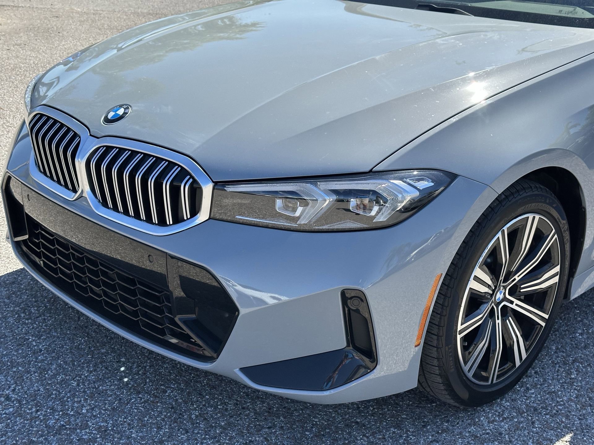 Certified 2025 BMW 330i xDrive Sedan image 9