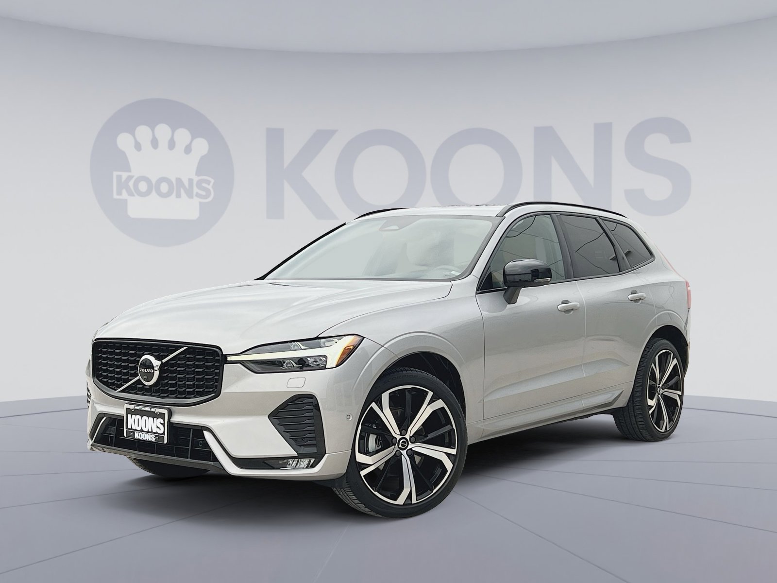 Certified 2023 Volvo XC60 B5 Ultimate image 1