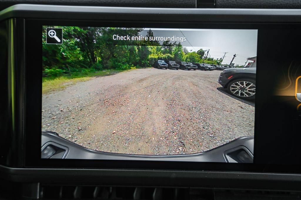 New 2025 Jeep Gladiator Sport AWD/4WD image 42