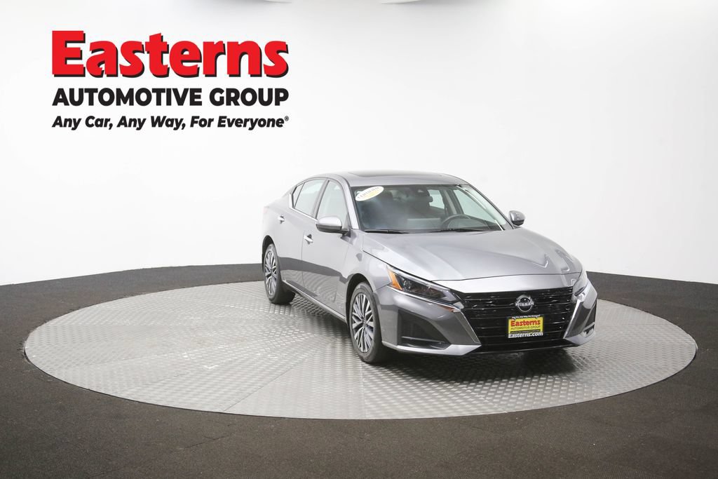 Used 2024 Nissan Altima 2.5 SV w/ SV Premium Package AWD/4WD image 47