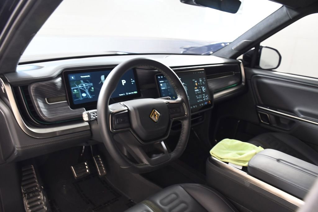 Used 2024 Rivian R1S Adventure AWD/4WD image 12