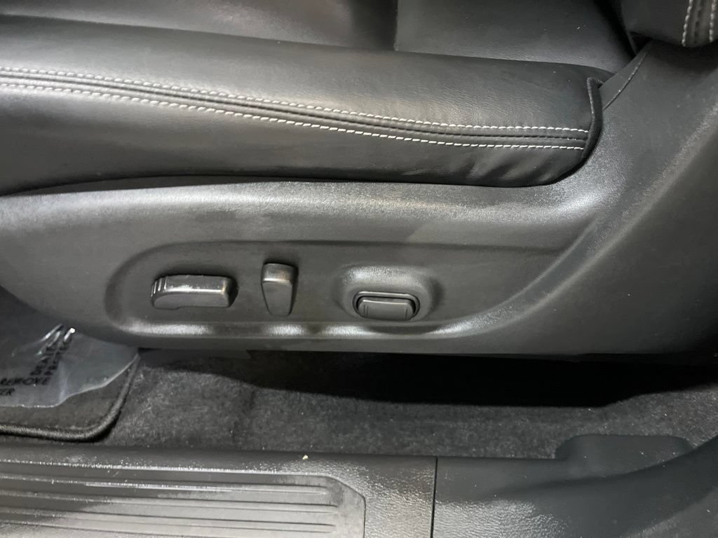 Used 2023 Nissan Murano SV w/ SV Midnight Edition Package AWD/4WD image 14