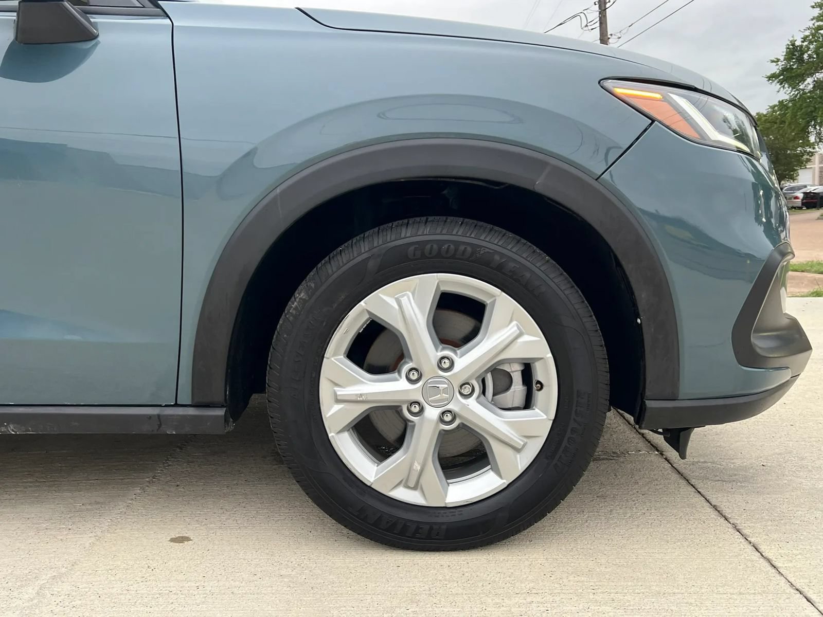 Used 2025 Honda HR-V LX image 43