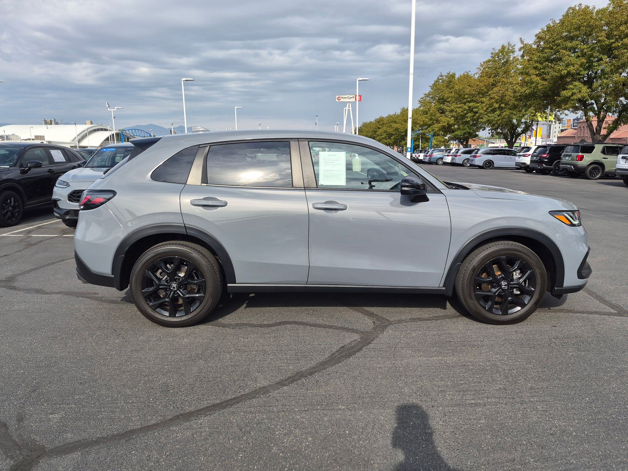 Used 2024 Honda HR-V Sport image 2
