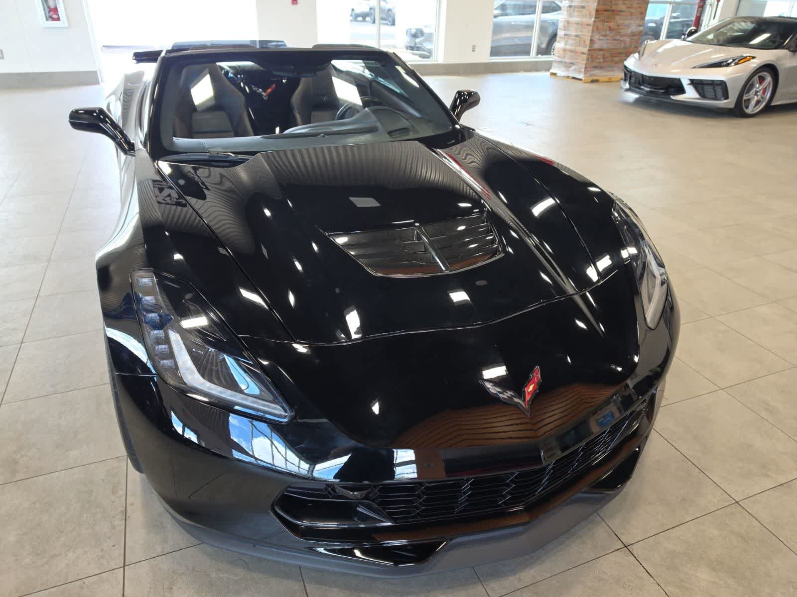 Used 2016 Chevrolet Corvette Z06 w/ 3LZ Preferred Equipment Group RWD image 4