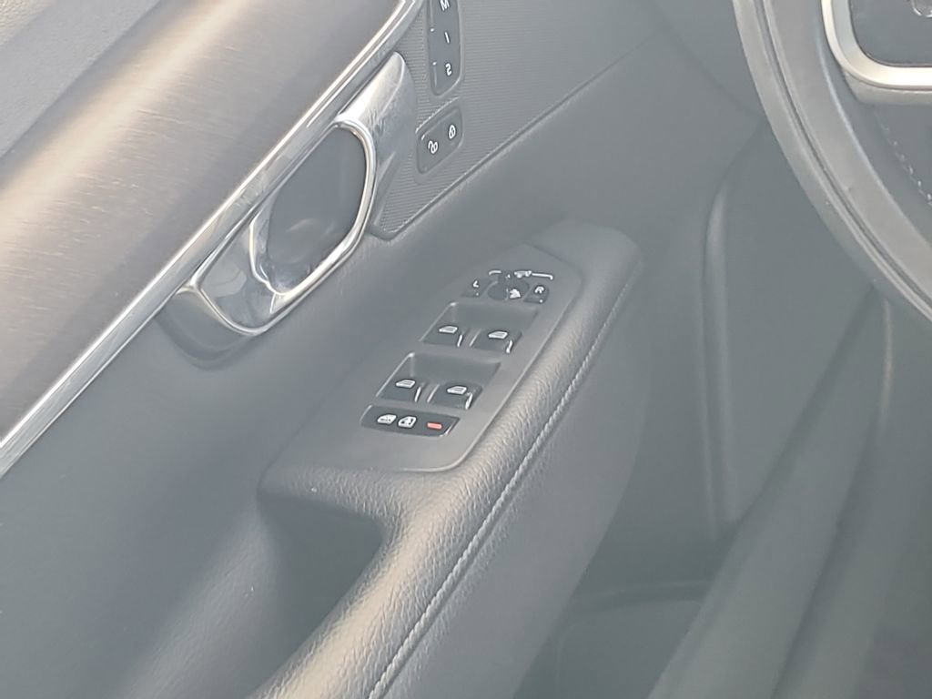 Used 2019 Volvo V90 T5 Cross Country w/ Advanced Package image 22