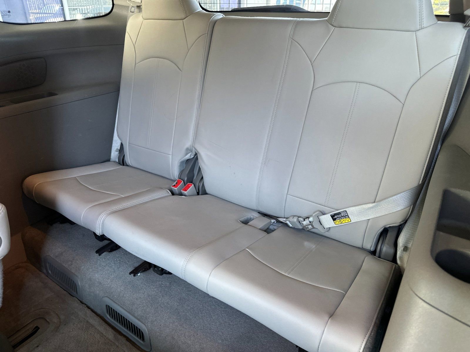 Used 2016 GMC Acadia SLT image 14