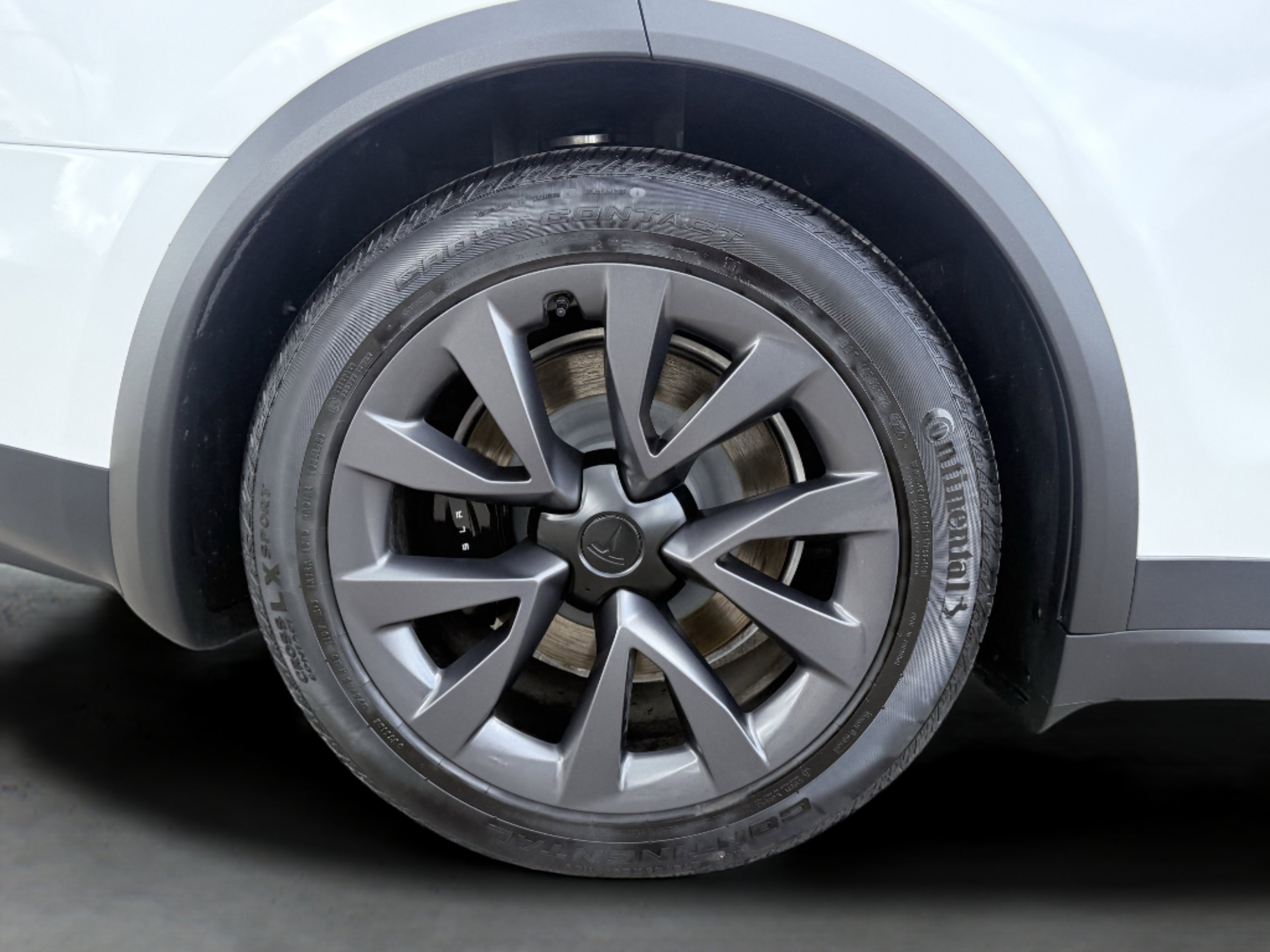 Used 2025 Tesla Model X Long Range image 5