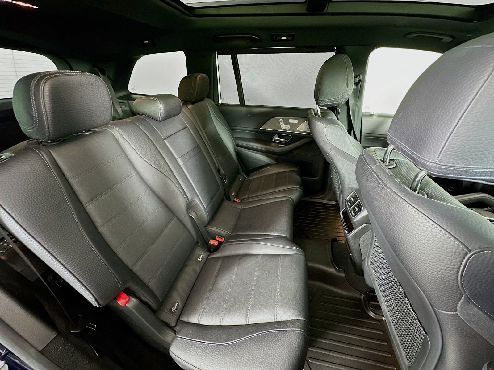 Used 2022 Mercedes-Benz GLS 450 4MATIC image 30